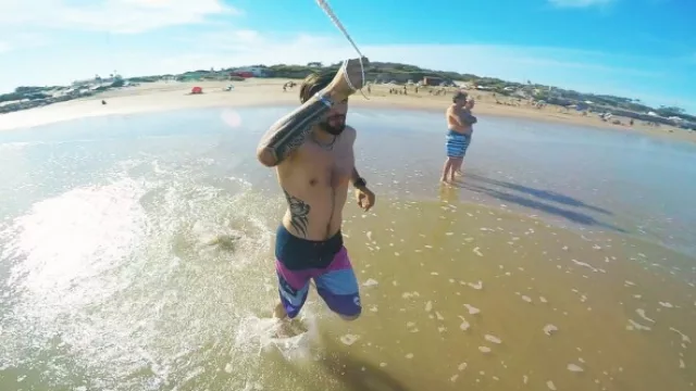 Claro presenta su nueva campaña de verano: Décadas