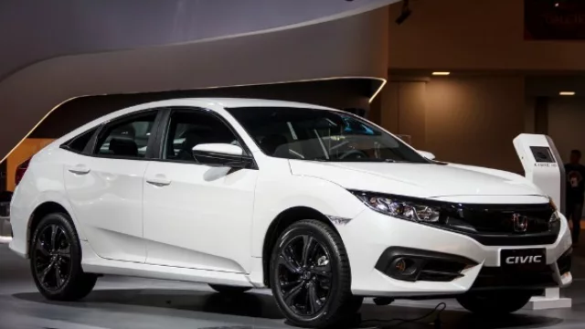 El nuevo Civic llega en diciembre y vuelve el Fit