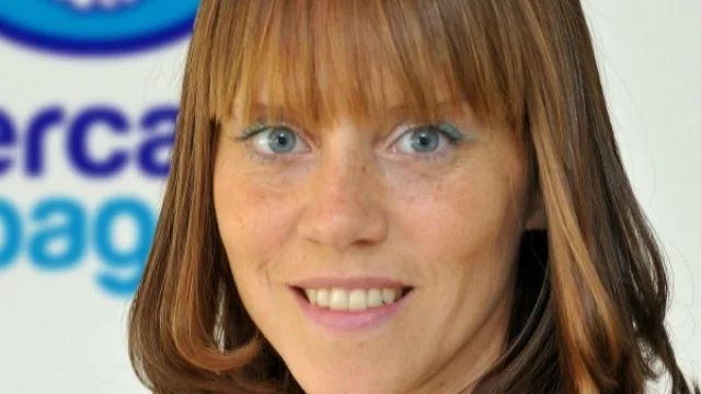 ¿Y si Mercado Pago se convierte en banco? 140 millones de usuarios online y offline (crece al 100% anual)