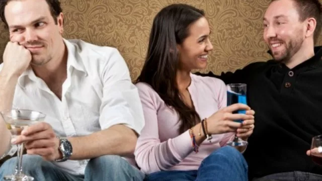 Casados vs. solteros: El casado, que gana más de $ 27.000 recuperará hasta el 8% de su poder de compra (la puja de ganancias)