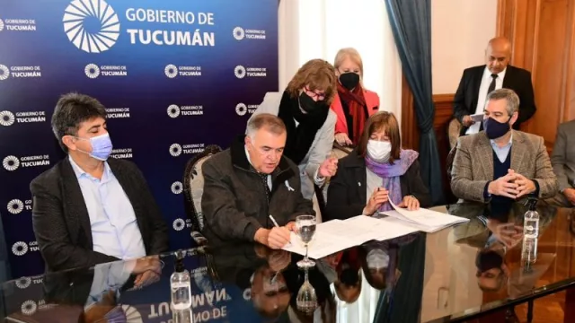 El Colegio de Escribanos fiscalizará los sorteos de las viviendas que realiza el IPVyDU