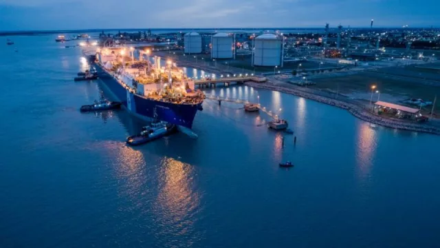 Afloja la importación de energía: cuáles son los sectores que presionan por dólares para producir