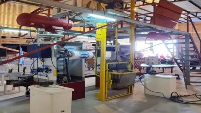 “La Simoqueña”, la máquina fraccionadora de azúcar se puso en marcha (permitirá agregar valor a la producción sucroalcoholera)