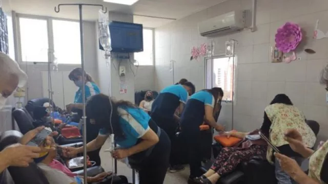 En Tucumán se realizó una jornada de “Mimos y Spa” para pacientes oncológicos (con el apoyo de Peluqueros en Acción)