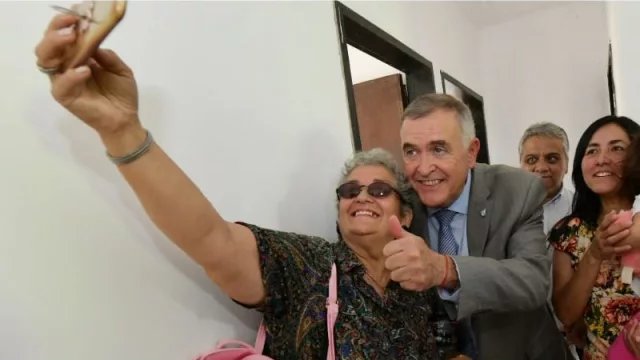 El Gobierno tucumano entregó 122 casas a familias tucumanas en el barrio Manantial Sur (cuándo será la próxima entrega)