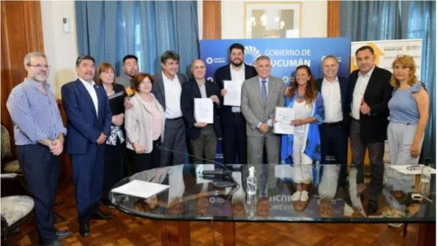 Techo propio: firman un acuerdo para la construcción de 297 viviendas (con una inversión de $ 2.320 millones)