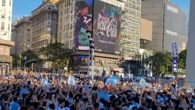 Las publicidades del mundial no han muerto: Coca-Cola y Mercado MCCann (se suben al éxito de la Scaloneta)