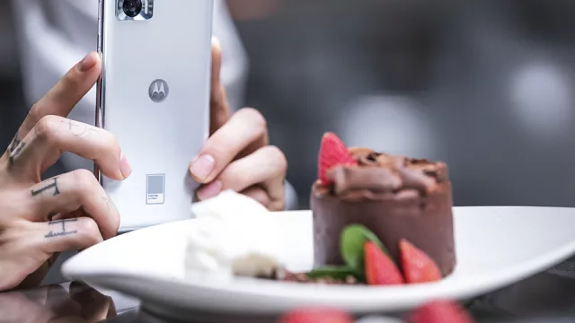 Cómo tomar mejores fotos con tu Motorola (los consejos de la marca para aprovechar sus cámaras)