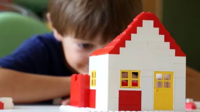 Por qué una ley de vivienda debería tener en cuenta a los niños
