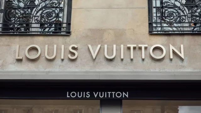 A cinco meses de cerrar su único local, qué pasará con la marca Louis Vuitton en el país