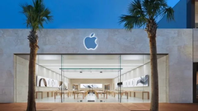 El placer de comprar un Iphone en Miami (la razón por la que tantos turistas lo hacen)