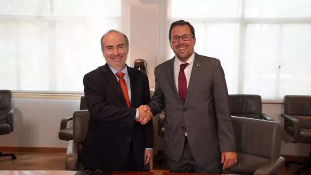 Renfe y Empresa de Ferrocarriles de Chile establecen un acuerdo para impulsar colaboraciones futuras