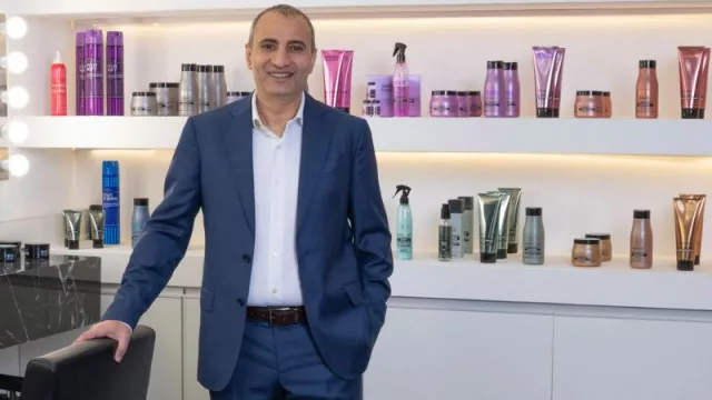 Es armenio, fundó su propia marca de cosmética capilar en Argentina y exporta a Estados Unidos