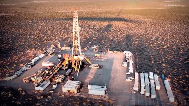 Exxon Mobil evalúa la venta de sus áreas en Vaca Muerta (en medio de una revisión estratégica de activos)