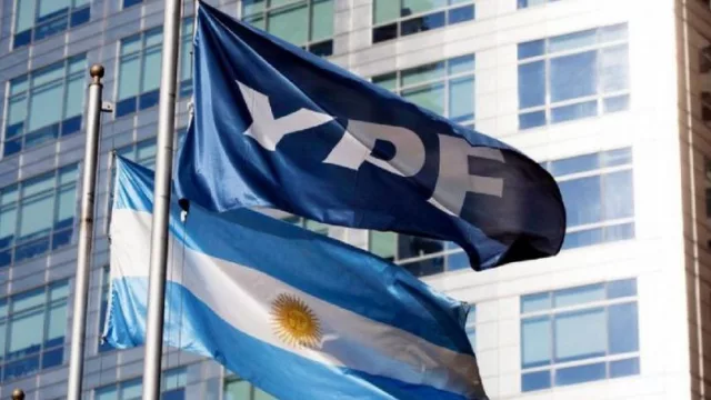 YPF: Argentina se enfrenta al riesgo de embargos internacionales en 15 días por la expropiación de la compañía