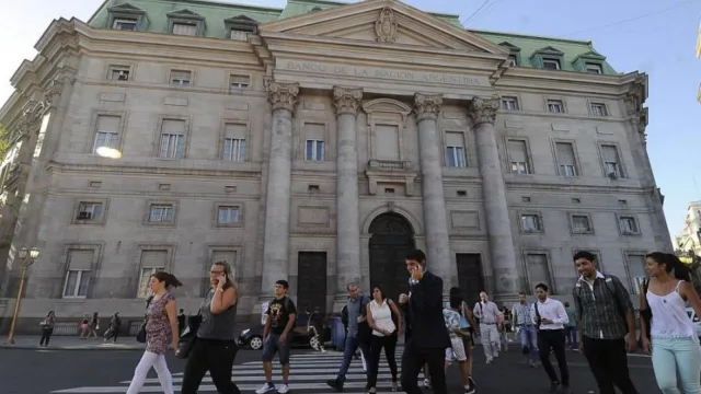 Otra vez bajan las tasas de interés: cómo acceder a los préstamos más baratos