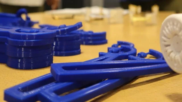 El IDEP entregó insumos médicos al Ministerio de Salud gracias al Laboratorio 4.0