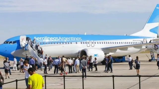 Aerolíneas Argentinas transportó más de 250.000 pasajeros entre el viernes 27 y el 1 de enero (Tucumán, entre los destinos más elegidos)