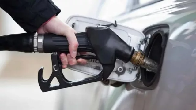 Nuevos impuestos a los combustibles: así impactan en el precio de la nafta en enero