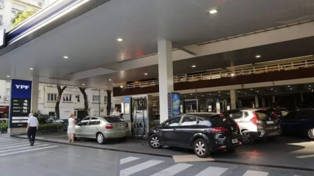 Estiman que los precios de los combustibles aumentarán por debajo de la inflación