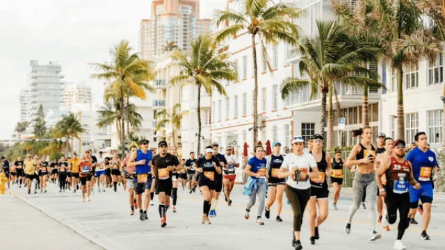 ¡Miami vibra al ritmo del running en Febrero!  La Maratón Life Time 2025 rompe récords de inscriptos