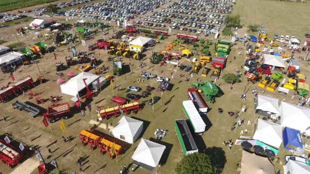 Comienza la Expo Apronor 2025 (el campo se muestra en la expo más grande del NOA)
