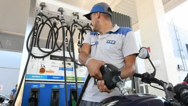 Nuevo ajuste en los combustibles: YPF actualizó precios en Santiago del Estero tras suba del biodiesel