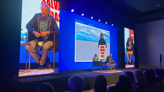 Facundo Arana y Gabriela Arias Uriburu emocionaron en Tucumán con el ciclo “Historias detrás de la historia”