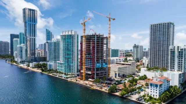 Florida, epicentro de la inversión inmobiliaria: los Latinoamericanos son el 86% de los compradores extranjeros de vivienda nueva (parte I)