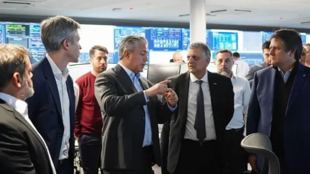 YPF inauguró en Neuquén un centro de operaciones en tiempo real para potenciar Vaca Muerta