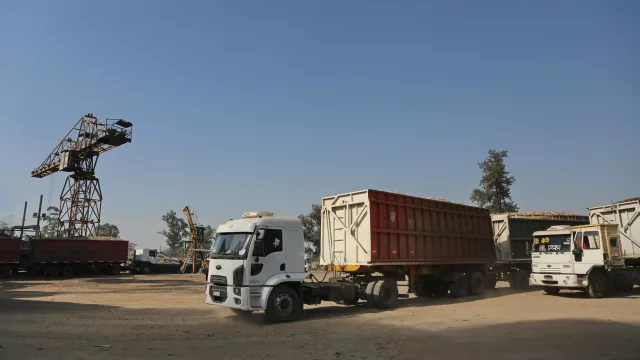 La zafra 2025 cerró agosto con fuerte avance en la producción de azúcar y alcohol en Tucumán y el NOA