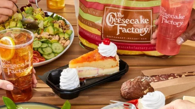 The Cheesecake Factory aterrizó en Alto Palermo con un pop up “solo para llevar”