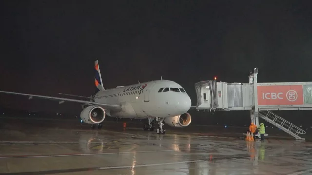 Arribó el primer vuelo de Lima y Tucumán fortalece su conexión internacional (nueva ruta aérea)