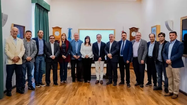 Catamarca y la UNT redefinen la estructura de YMAD (impacto en el esquema minero)