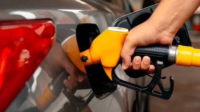 En 2025, los precios de los combustibles aumentaron más del 40% (y superaron a la inflación)