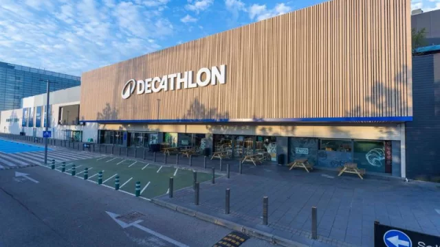 Decathlon ultima la compra de la firma deportiva Intersport en España