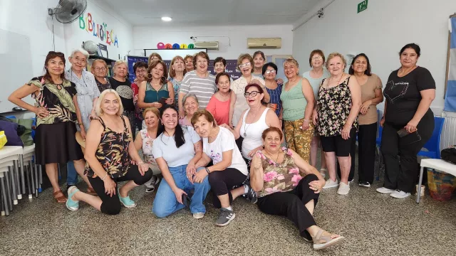 Con vacantes en Yerba Buena, Fundación León inició sus talleres de verano para personas mayores