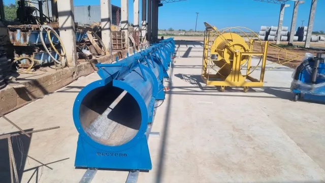 El NEA suma industria clave para energía (instalan la primera fábrica de postes de alta tensión)