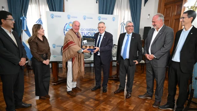 Tucumán impulsa la producción de café con Cabrales (acuerdo que genera empleo)