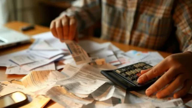 Deudas y morosidad: el 32,4% de los tucumanos mantiene deudas personales (el promedio supera los $ 656.000)