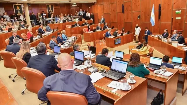 San Juan aprobó la ley que busca capturar empleo y proveedores del boom del cobre