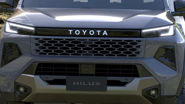 La nueva Toyota Hilux argentina vuelve a dejarse ver (las fotos espía anticipan los principales cambios)