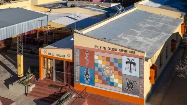 Santander amplía un programa de inclusión digital que beneficiará a escuelas rurales de Tucumán y otras provincias
