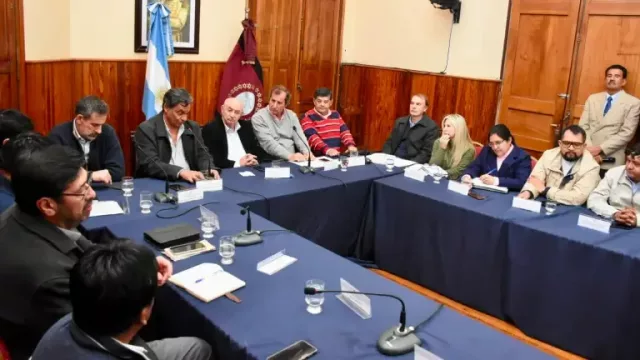 Salta advirtió que los más de 30 proyectos de litio podrían saturar sus rutas en dos o tres años