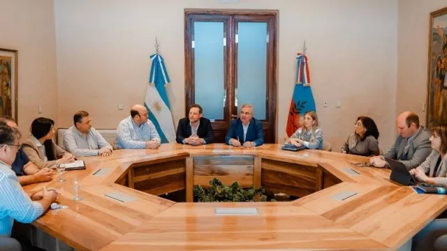 Catamarca analiza el sistema de salud y busca reducir el costo estatal de las licencias médicas