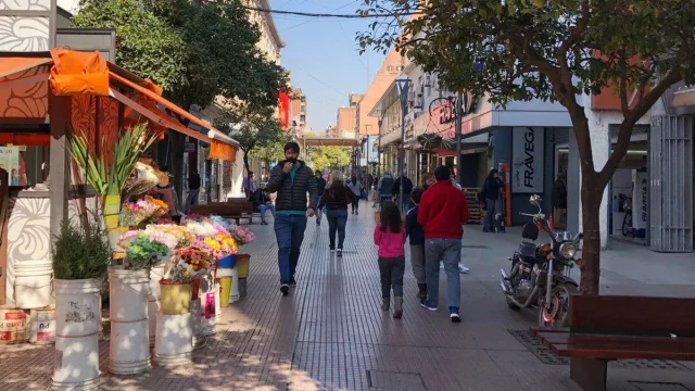 Feriado del 24 de septiembre: cómo funcionará el comercio en Tucumán y cómo se pagará la jornada