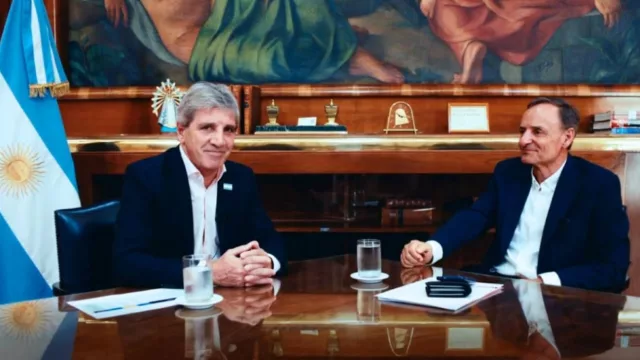 Caputo anticipó más reformas y el Coloquio de IDEA cerró con un llamado a pensar la Argentina a 20 años